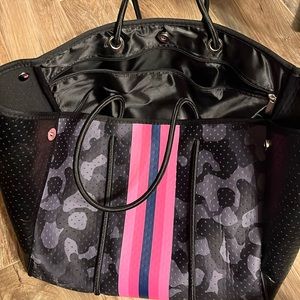 Large neoprene camo bag